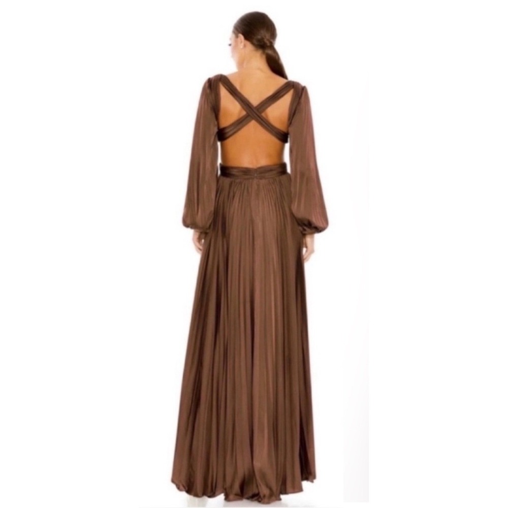 NWT Mac Duggal 26737 Espresso Pleated Charmeuse Open Back Gown Size 10 - Picture 2 of 8
